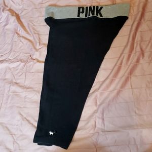 VS Pink 3/4 Yoga Pant